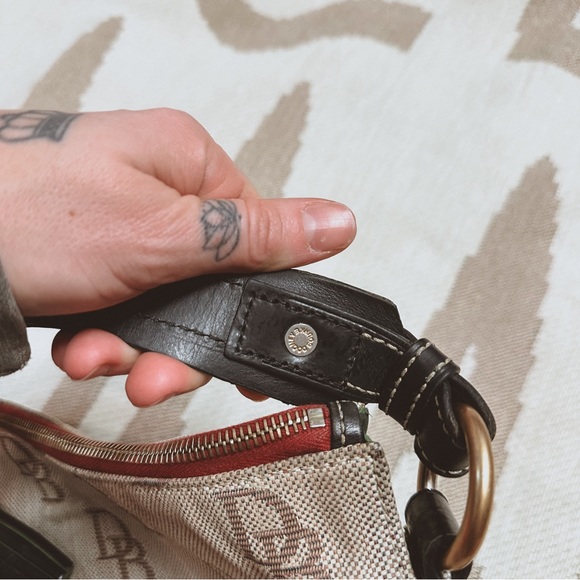 Vintage dooney & bourke monogram taupe shoulder bag with mini wallet - Picture 6 of 12